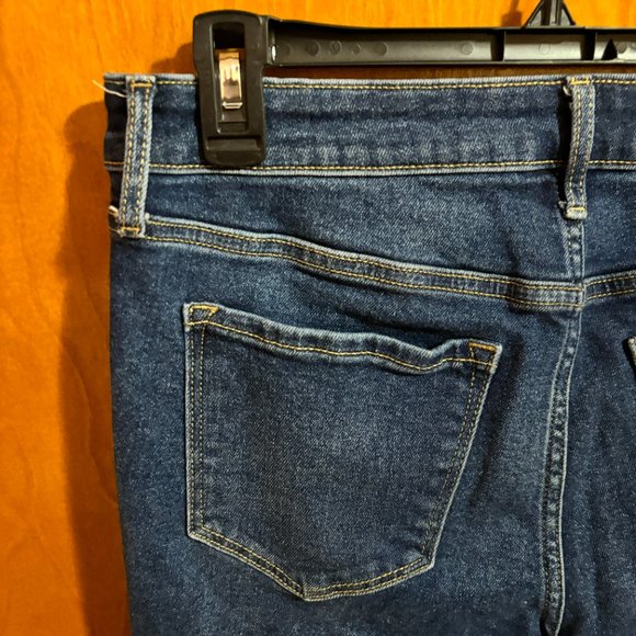 Old Navy Distressed High Rise Rockstar Super Skinny Secret Slim Pockets Jeans - Picture 11 of 14